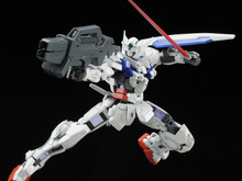ガンダム00公式外伝より「ガンダムアストレア」がRGで登場、多彩な武装を新規造形で再現 画像