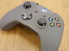 【Xbox One発売】周辺機器レポート！本体保護フィルムから「Kinect」スタンドまで（読プレあり） 画像