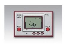 【今日のゲーム用語】「ゲーム＆ウオッチ」とは ─ 任天堂の携帯ゲーム機の発想は、時を経て受け継がれていた 画像