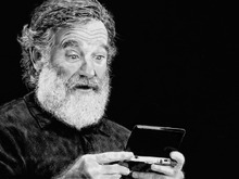 Wii Uユーザーが『絵心教室 スケッチ』でロビン・ウィリアムズ氏を描く ─ まるで一枚のモノクロ写真 画像