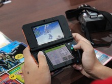 New 3DSを触ってみた、PC版『FF13』が1,800円で10月9日発売、KONAMI×トライエースのスマホ向け本格RPG『クロノスリング』、『モンハン4G』新PV公開、など…昨日のまとめ(9/19) 画像