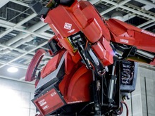 年明けに「在庫切れ」となった3.8mのロボット「クラタス」、再び入荷 ─ 価格は1億2,000万円、送料は350円 画像