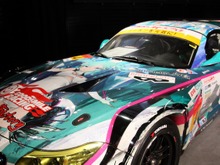 初音ミクBMWと横浜ゴムの関係に迫るブースレポ、美少女を“とにかく”走らせる『なないろランガールズ』、「大逆転裁判からの挑戦状 100のクイズ」スタート、など…昨日のまとめ(5/5) 画像