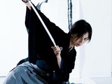 女性誌「シュシュアリス」に『刀剣乱舞』をイメージした“刀エクササイズ”掲載 画像