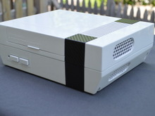 NESケースに小型ゲーミングPCを搭載させたユーザー登場 画像