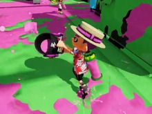 『スプラトゥーン』×「侵略!イカ娘」コラボギア特集記事が8月6日の「週間少年チャンピオン」に掲載 画像