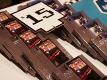 【PAX Prime 2015】ゲーマーはこれで呑め！ファミコンパッケージを模したウィスキーボトルがヤバイ 画像