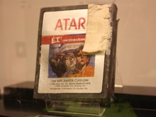 最悪の失敗作『E.T.』めぐる「ATARI GAME OVER」特別上映会レポ―実機解説プレイも! 画像