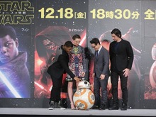 「スター・ウォーズ/フォースの覚醒」キャスト来日、空いた時間にアキバや原宿を満喫 画像