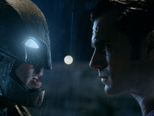 2大ヒーローが激突!「バットマン vs スーパーマン」アクション満載の最新映像到着 画像