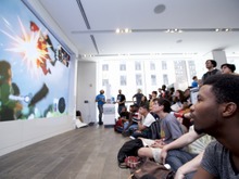 新作ゼルダを遊べた幸運な一般ユーザー500人は誰だ? ニューヨークのストアにも大勢の客足 画像