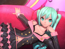 『初音ミク Project DIVA Future Tone』シェアプレイの“音なし”は著作権的仕様、アケコン検討に対するコメントも 画像