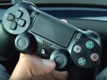 噂：「PS4 Slim」に続き新型「DUALSHOCK 4」映像が出現 画像