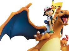“リザードン”1/8フィギュアが登場! サトシとピカチュウを乗せた勇姿を披露 画像