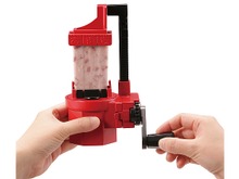 固すぎると有名な「あずきバー」をかき氷にできるマシンが登場!開発には相当の苦労が… 画像