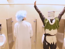 トイレでもやりたい放題!大暴れする『DARK SOULS』ソラールのコスプレが話題に 画像