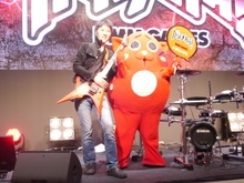 【TGS2017】スイッチ向け超本格音楽ゲーム『がるメタる!』ステージレポ―女子高生メタルVS宇宙人! 画像