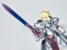『Fate』シリーズより赤のセイバーことモードレッドがfigmaで登場!「不貞隠しの兜」ギミックも再現 画像