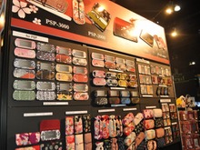 【E3 2009】ヘンテコ周辺機器メーカー巡り(2) ガイジンさんも大好き「Wa Sa Bi」 画像