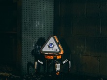 レゴブロックで再現された『Apex Legends』ルートティック!発光ギミックも仕込まれた全高約48cmの力作 画像