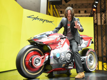 『サイバーパンク2077』キアヌ・リーブスが「TGS2019」開催前日にサプライズ入場！バイクにまたがる姿が最高にCOOL 画像