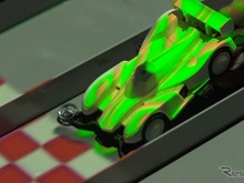 ソニーの技術×ミニ四駆!走行する車体を音と光と映像が彩る「新感覚サーキット」渋谷に登場 画像