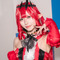 【コスプレ】真っ赤なドレスに伸びる美脚が艶やか！振り向き姿にも華がある「バーヴァンシー」の美女レイヤー【写真8枚】