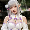 【コスプレ】「リゼロ」エミリアが美しすぎる！色白な美脚が際立つ、太ももの絶対領域も完璧【写真8枚】