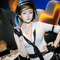 【コスプレ】ショーパン×ニーハイの『PUBG MOBILE』ガンナーがあまりに美しすぎる！銃を構えたスレンダー美女に注目【写真8枚】