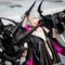 【コスプレ】『FGO』リリスの大胆不敵な佇まい！スタイル抜群の台湾美女のエナメル衣装が妖艶すぎた【写真8枚】
