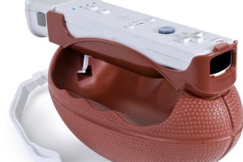 Wiiリモコン＋アメフトボールが現実に－「プロのようなパスが出せる」海外の周辺機器 画像