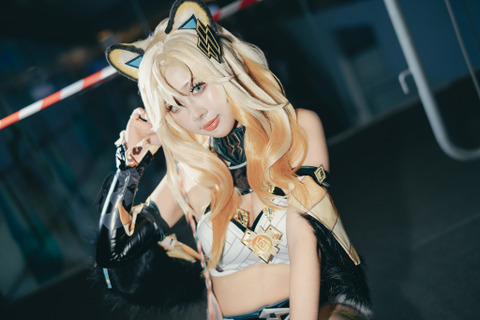 【コスプレ】『原神』シロネンの蠱惑的な表情に一目惚れ？シンガポール美女が妖艶【写真6枚】 画像