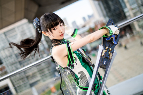 【コスプレ】ポニーテールが風になびく！細身でキレッキレなポージングの『Stellar Blade』イヴ【写真7枚】 画像