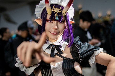 【コスプレ】『FGO』酒呑童子のメイド姿にギャップ萌え!妖艶な魅力を披露【写真7枚】 画像