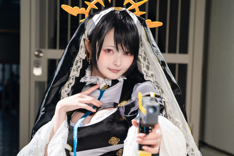 【コスプレ】心優しいシスターはお好きですか?人気レイヤーが魅せる『ブルアカ』若葉ヒナタの再現度が高すぎた【写真12枚】 画像