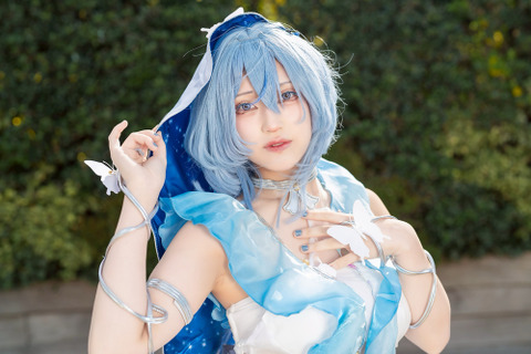 【コスプレ】透き通るような肌に憂いを秘めた表情。儚げな存在感を体現するポージングが美しい注目コスプレイヤー【写真8枚】 画像