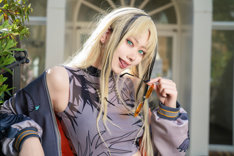 【コスプレ】持ち前のスタイルを活かした「ニコたん」がめちゃイケてる!もはや本物としか思えないビジュアル【写真8枚】 画像