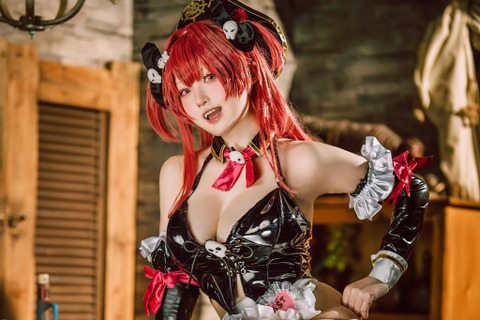 【コスプレ】王道からフェチまで魅惑的な衣装バリエーション多すぎ!「メイドの日」記念美女レイヤー8選【写真50枚】 画像