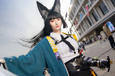 【コスプレ】『ゼンゼロ』星見雅の美貌が夕日に映える!颯爽と刀を振り回すシルエットがスタイリッシュ【写真6枚】 画像