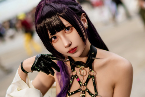 【コスプレ】台湾美女による『NIKKE』ミハラが、百点満点な魅惑ボディ!【写真10枚】 画像