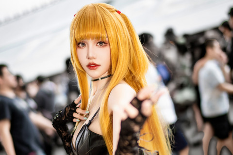 【コスプレ】台湾で見つけた金髪美女モデルによる「DEATH NOTE」ミサミサの絶対領域が眩しすぎる【写真6枚】 画像
