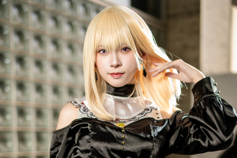 【コスプレ】『BanG Dream!』ドロリスの金髪美女っぷりがクオリティー高すぎる!漆黒のドレスに凛とした表情が光る【写真9枚】 画像