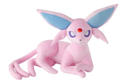 意外と大きい!『ポケモン』エーフィ、ブラッキーの等身大ぬいぐるみが予約受付中―ぐるっと見られるサンプル画像も 画像