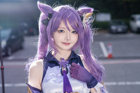 【コスプレ】穏やかに微笑む『原神』の「刻晴」が別格の可愛さ!スラリと伸びる脚も必見な美女レイヤー【写真9枚】 画像