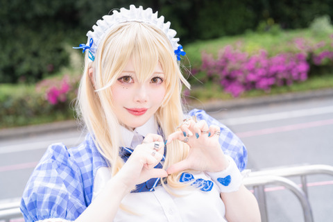 【コスプレ】スイーツはいかがですか?『NIKKE』ティアの甘々カフェ店員姿の可愛さにメロメロ【写真8枚】 画像
