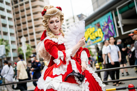 【コスプレ】大阪から歩いて来たマリー・アントワネット、アテナの聖闘士が関西に集結!「ストフェス2025」美麗レイヤーまとめ【写真35枚】 画像