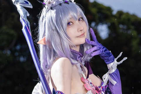 【コスプレ】再現度が高い!大鎌を構えミステリアスな微笑みを浮かべる『崩スタ』キャストリスの美女レイヤー【写真11枚】 画像