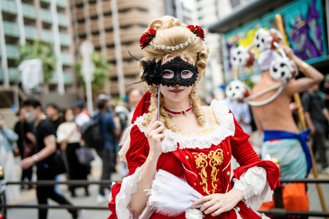【コスプレ】大阪から歩いて来たマリー・アントワネットがクオリティ高すぎ!45歳の初心者レイヤーって嘘でしょ?【写真8枚】 画像