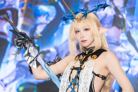 【コスプレ】圧巻のオーラ!美しすぎる『鳴潮』フルールドリス公式レイヤーの優美な姿に酔いしれよう【写真9枚】 画像