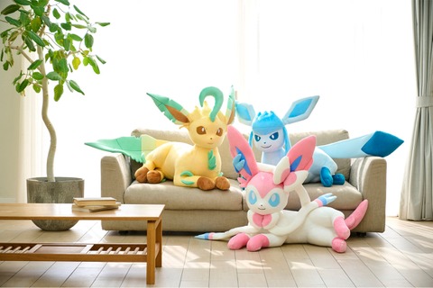 意外とデカい…! 『ポケモン』等身大のイーブイフレンズぬいぐるみ第3弾が受付開始―今回はリーフィア、グレイシア、ニンフィアの3種類 画像